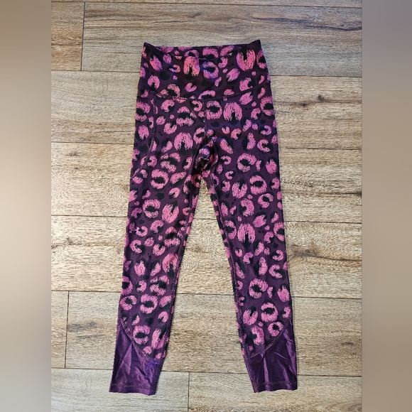 Under Armour Pants - Under Armour Women's High Rise Ankle Leggings sz S Burgundy Purple 7/8 Length‎